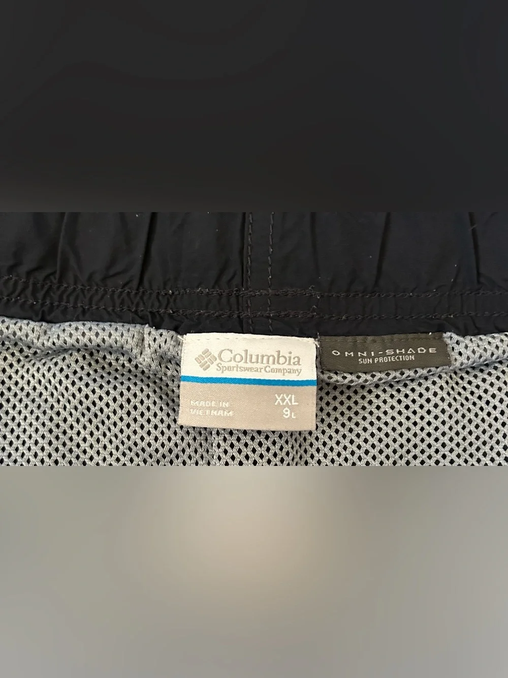 Columbia Men's Black Swim/Board Shorts with Gray Mesh Lining Size XXL